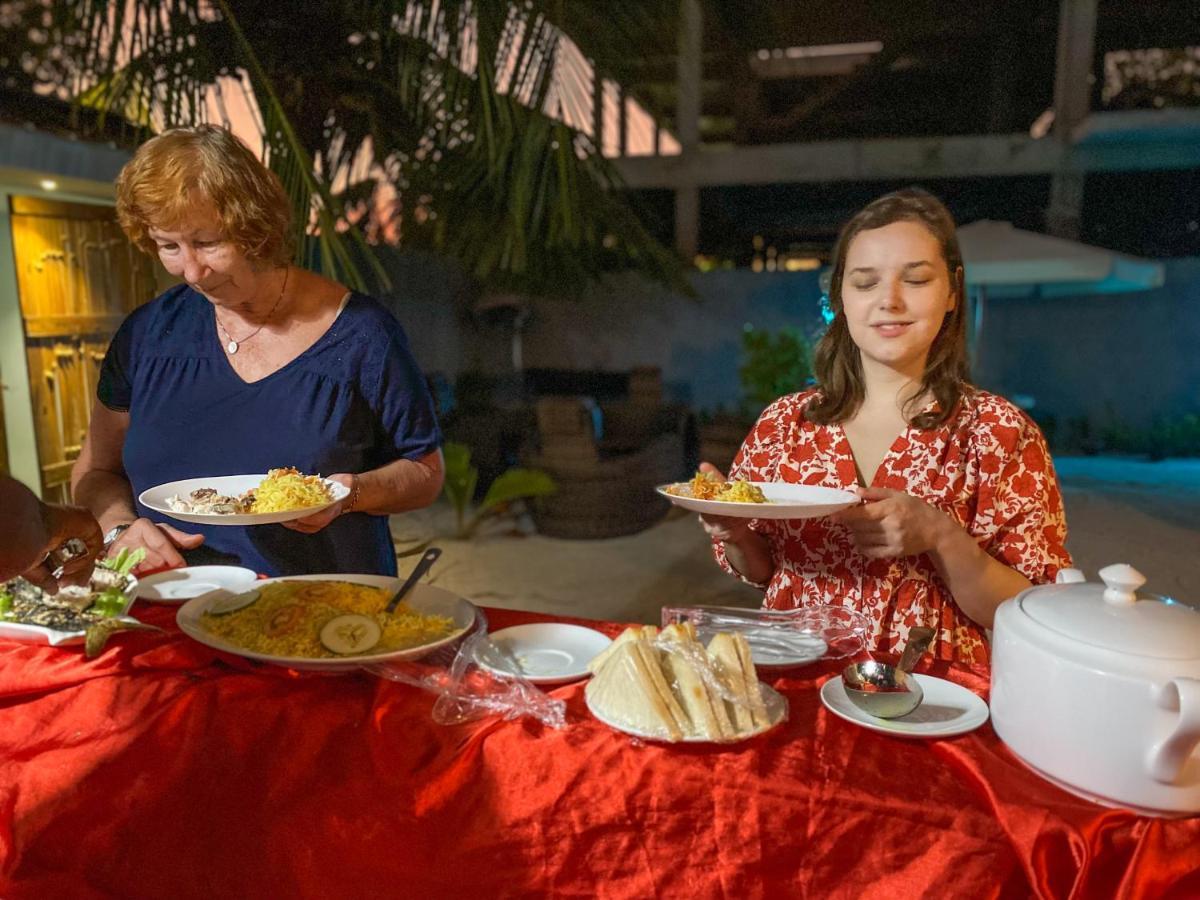 Leisure Inn Guest House Бодуфолуду Экстерьер фото